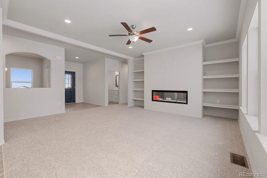Spacious, unfurnished interior of a new home in , Pueblo West (Image 11).