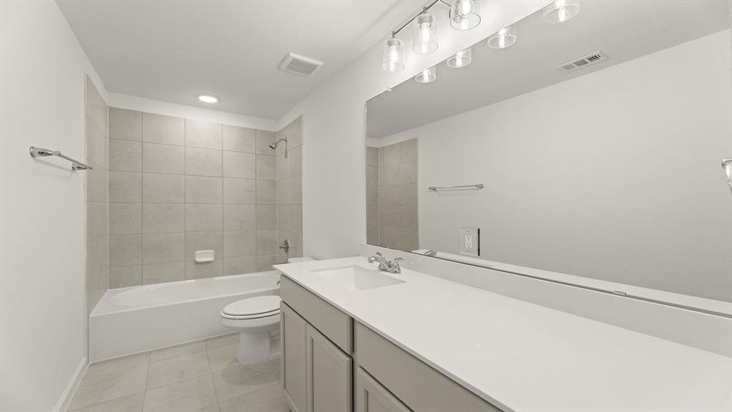 22. 1632 Edgeway - 2ND Bath