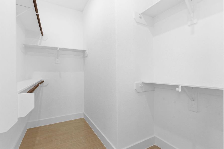 Spacious, unfurnished interior of a new home in , Houston (Image 41).