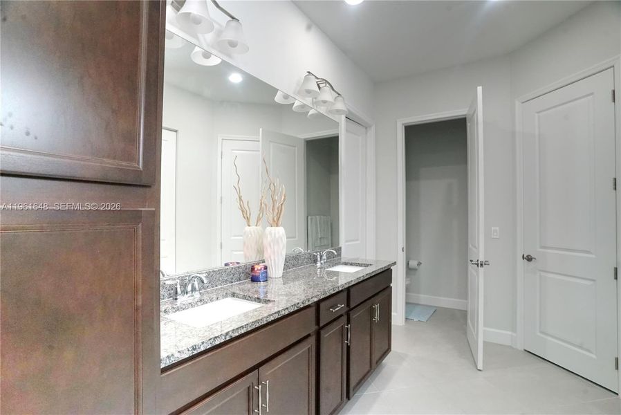 Furnished interior view inside a new home in , Westlake (Image 18).