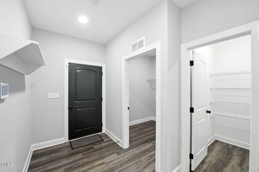 10_3901_Alpha_Ct_Bailey_NC_27807_USA-Foy