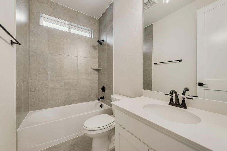 Furnished interior view inside a new home in Monterra, Fate (Image 4).