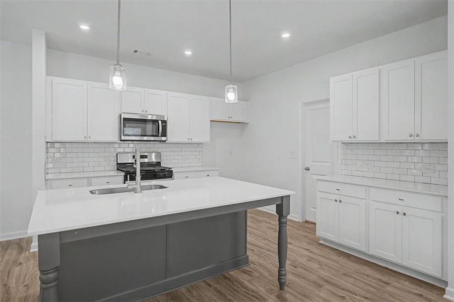 Furnished interior view inside a new home in Sawmill Creek, Mableton (Image 8).