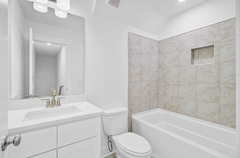 Image 37 of a home in .