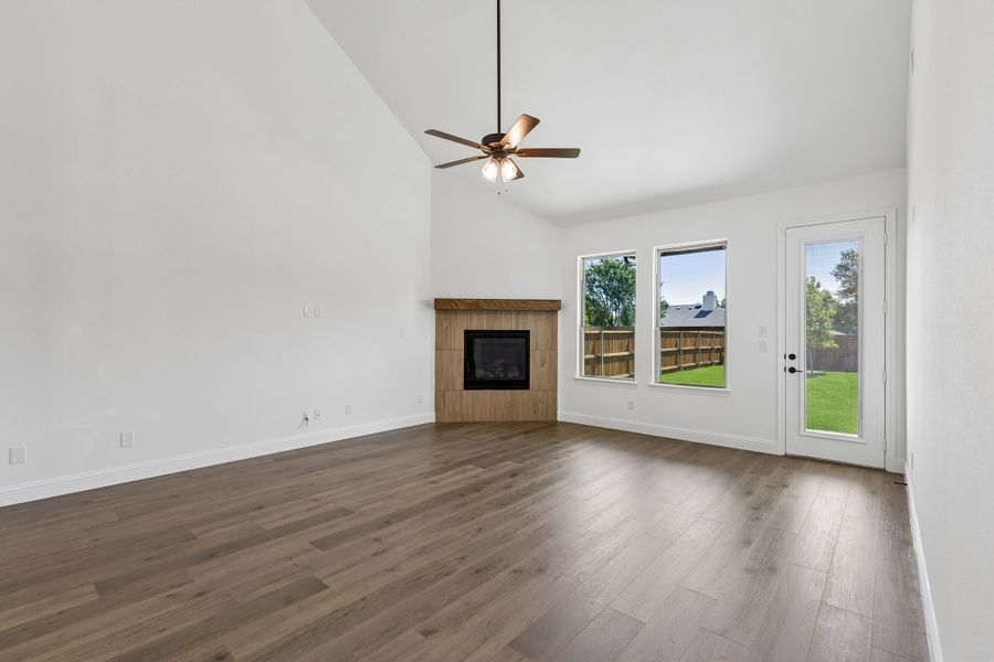 Spacious, unfurnished interior of a new home in Cambridge Manor, North Richland Hills (Image 19). Spacious, unfurnished interior of a new home in Cambridge Manor, North Richland Hills (Image 19).