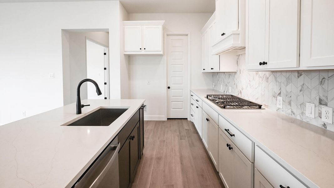Furnished interior view inside a new home in Juniper Springs, Lockhart (Image 10).