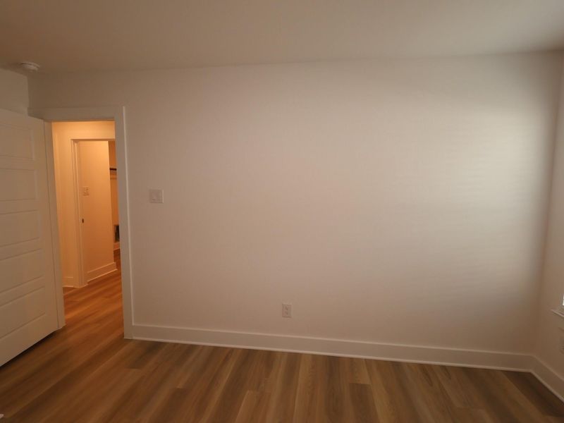 Spacious, unfurnished interior of a new home in Lago Mar, Santa Fe (Image 6).