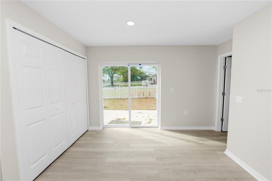 Spacious, unfurnished interior of a new home in , Lakeland (Image 24).