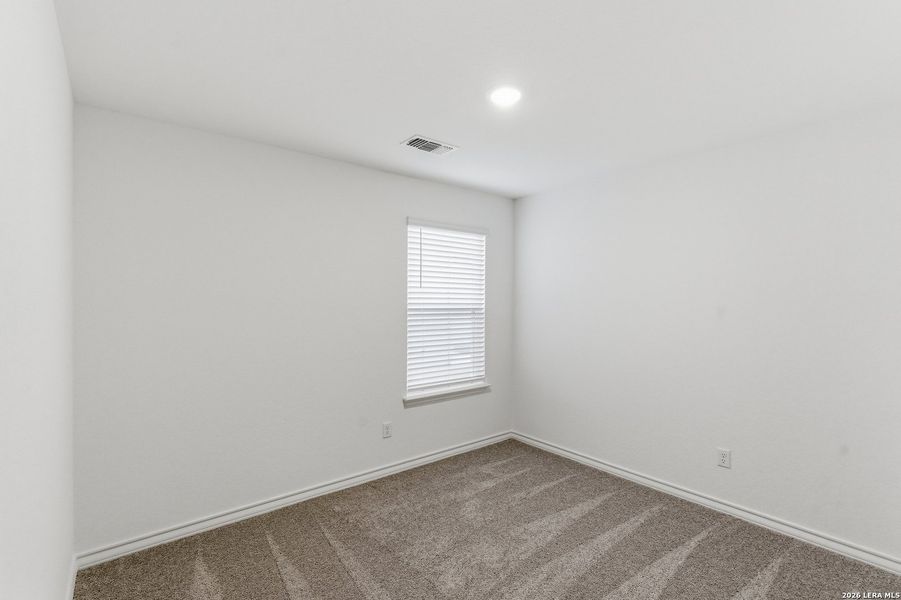 Spacious, unfurnished interior of a new home in Vista Real, Converse (Image 15).