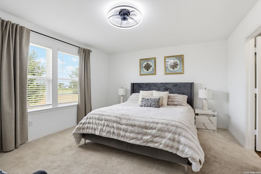 Furnished interior view inside a new home in Cinco Lakes, San Antonio (Image 23).