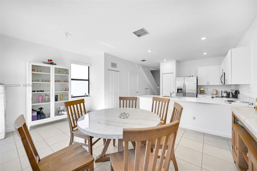 Furnished interior view inside a new home in , Homestead (Image 19).