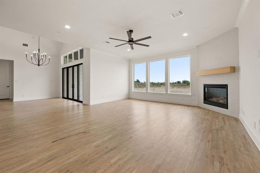 Spacious, unfurnished interior of a new home in Bella Crossing, Fort Worth (Image 34).