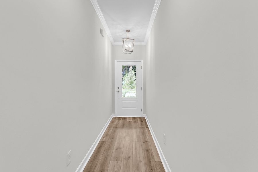 Spacious, unfurnished interior of a new home in Pineland Preserve, Summerville (Image 18).