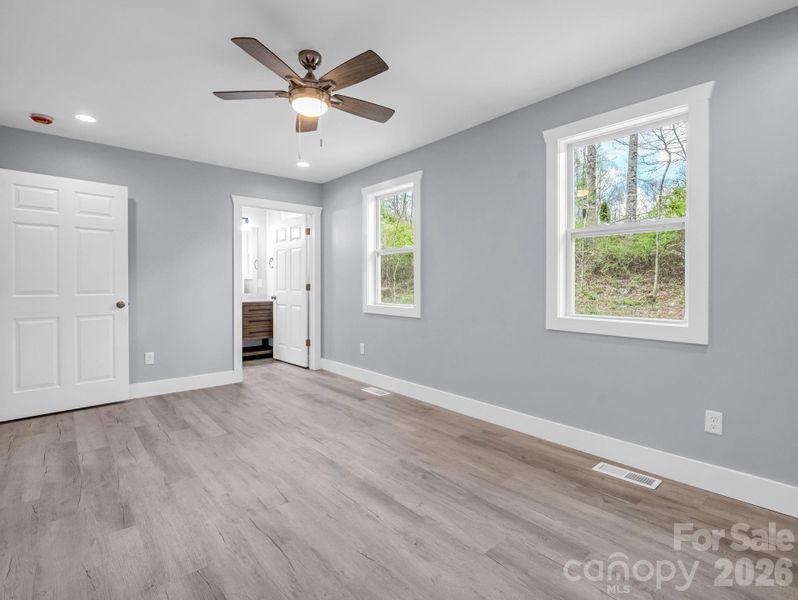 Spacious, unfurnished interior of a new home in , Rosman (Image 17). Spacious, unfurnished interior of a new home in , Rosman (Image 17).
