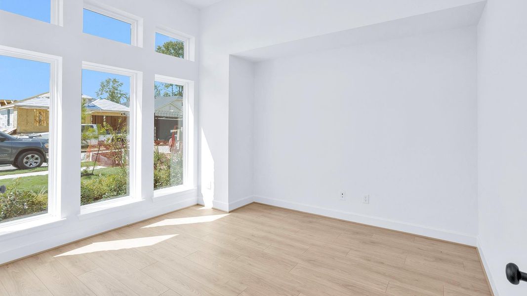 Spacious, unfurnished interior of a new home in Woodhavyn, Magnolia (Image 8).