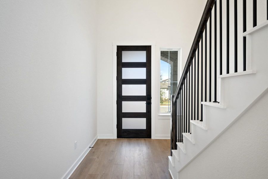 Spacious, unfurnished interior of a new home in Flora, Hutto (Image 18).