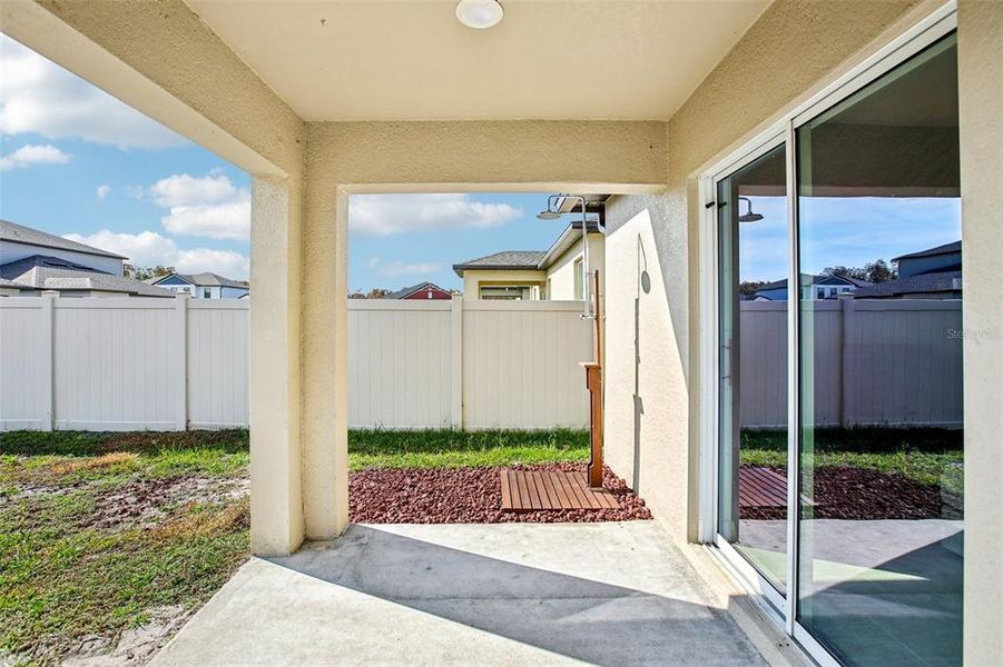 Exterior details and patio area of a home in , Land O' Lakes (Image 22).