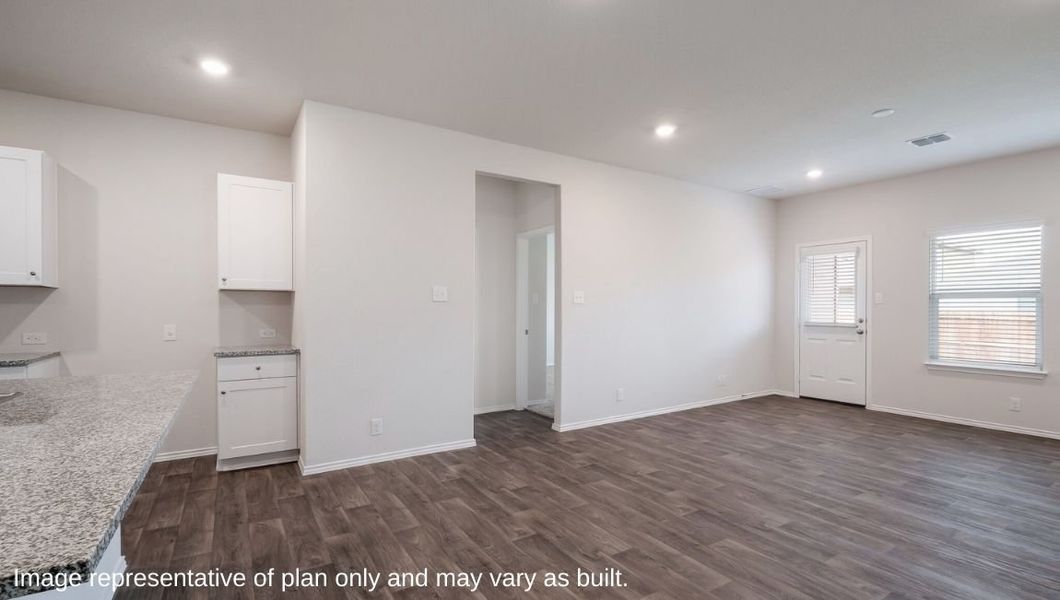 Spacious, unfurnished interior of a new home in Sereno Springs, Converse (Image 14). Spacious, unfurnished interior of a new home in Sereno Springs, Converse (Image 14).