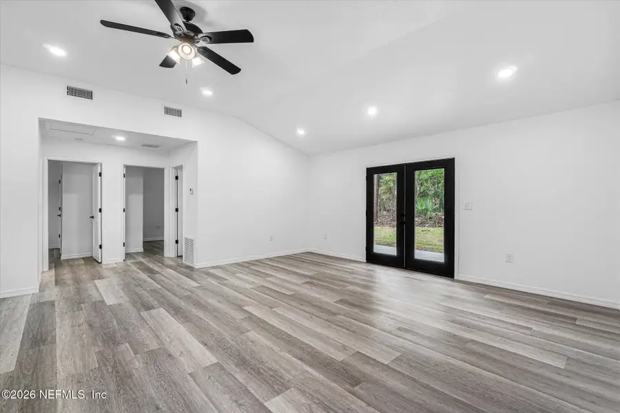 Spacious, unfurnished interior of a new home in , Satsuma (Image 10).