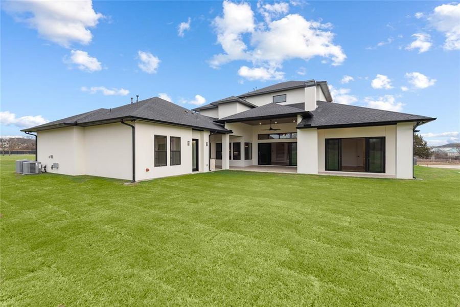 Exterior details and patio area of a home in , Flower Mound (Image 3).