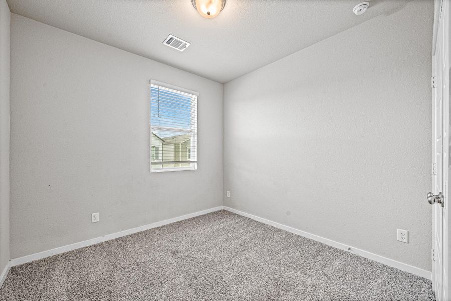 Spacious, unfurnished interior of a new home in , Houston (Image 29).