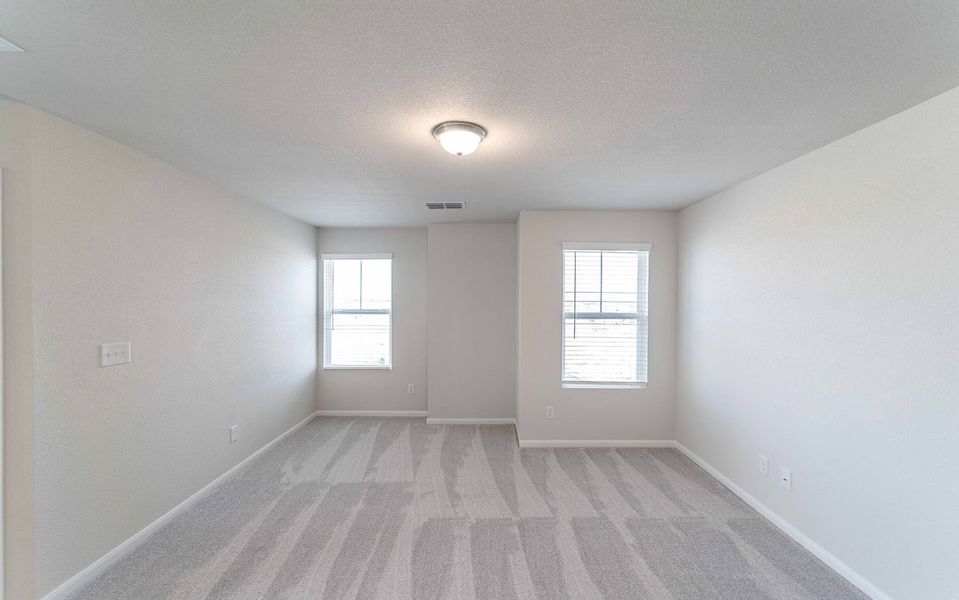 Spacious, unfurnished interior of a new home in Hunters Glen, Jarrell (Image 15).