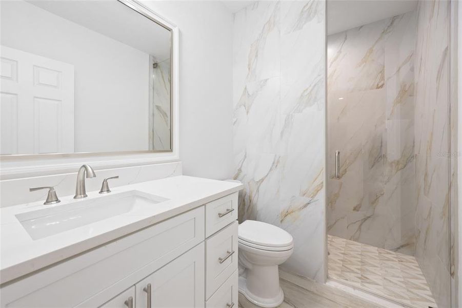 Furnished interior view inside a new home in , Plant City (Image 5).