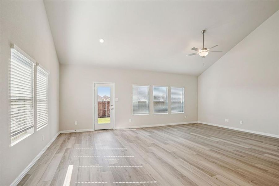 Photo is not of the actual home, but is an inspirational photo of builder’s model home and may depict options, furnishings, and/or decorator features that are not included. Photo is not of the actual home, but is an inspirational photo of builder’s model home and may depict options, furnishings, and/or decorator features that are not included.
