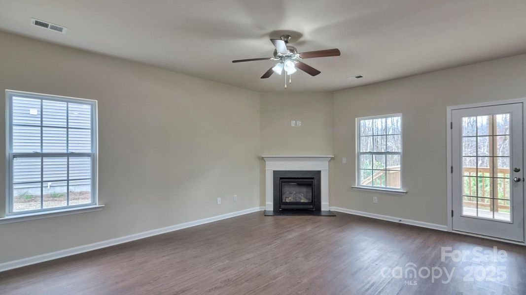 Photos are representative