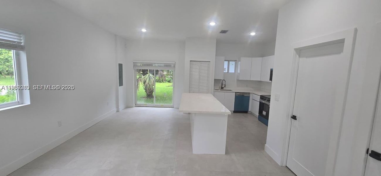 Image 14 of a home in .