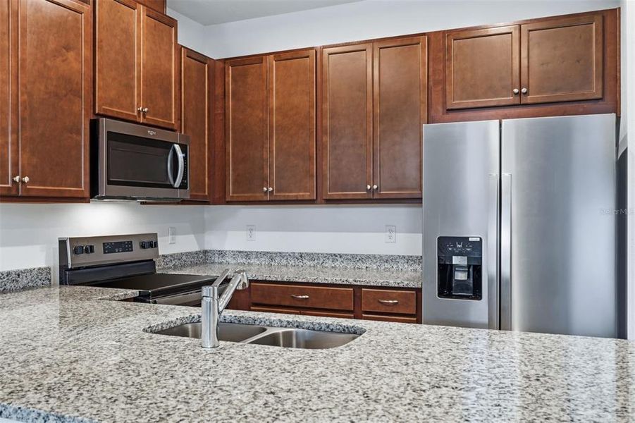 Furnished interior view inside a new home in , Orlando (Image 14).