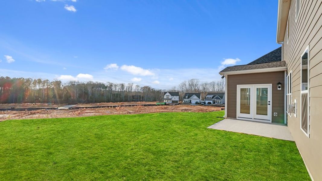 Exterior details and patio area of a home in Cottonwood Ridge, Piedmont (Image 23).