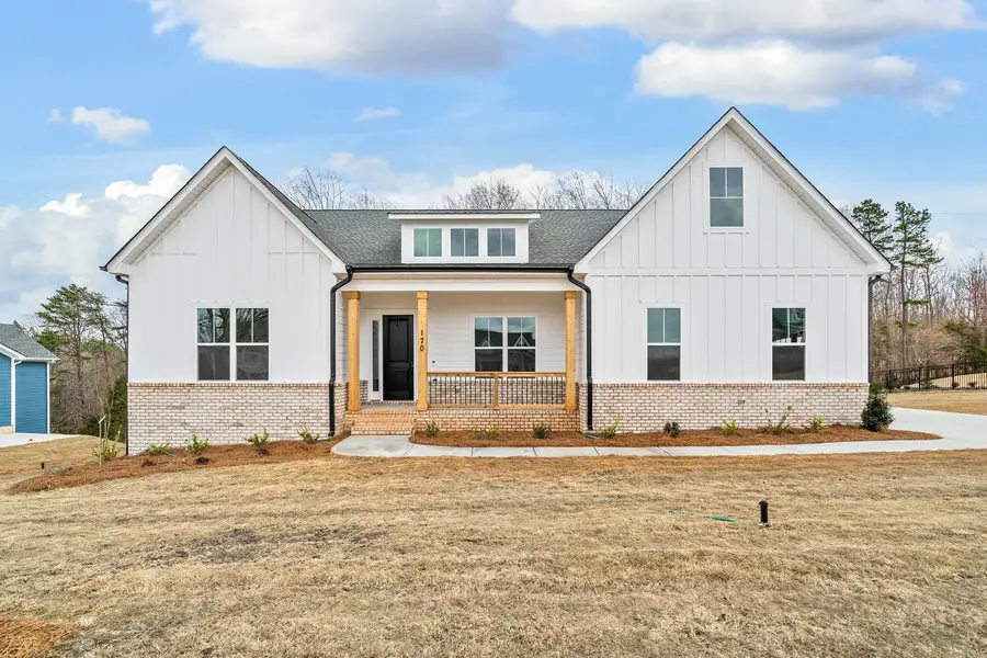 Representative exterior details of a home built from the Columbia by Greybrook Homes in Harbor Watch, Statesville (Image 3).