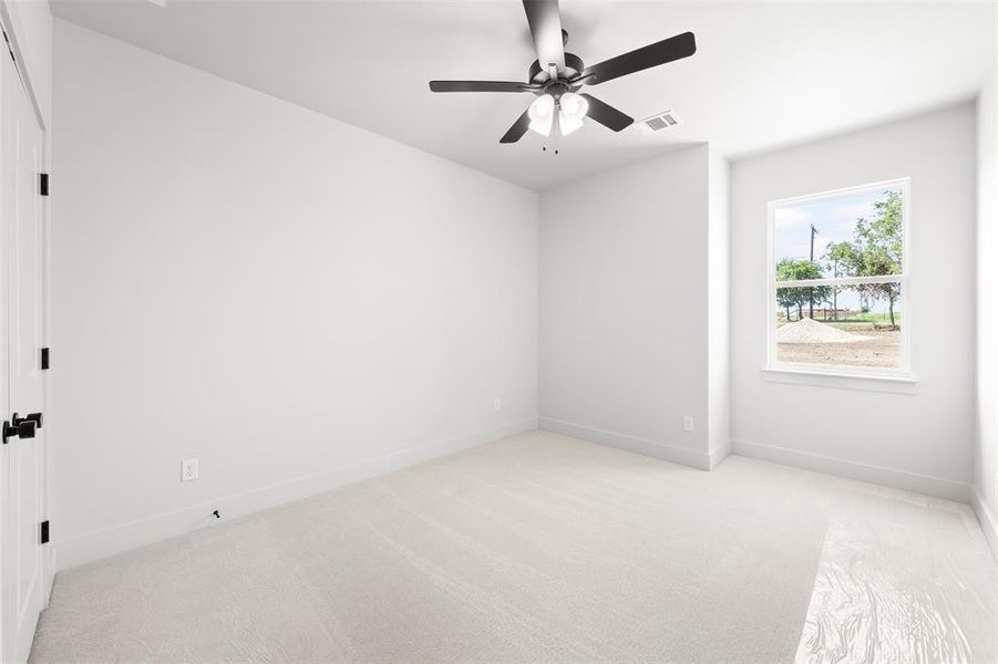 Spacious, unfurnished interior of a new home in , Temple (Image 25).