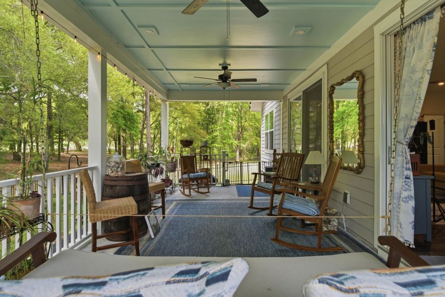Exterior details and patio area of a home in , Santee (Image 35).