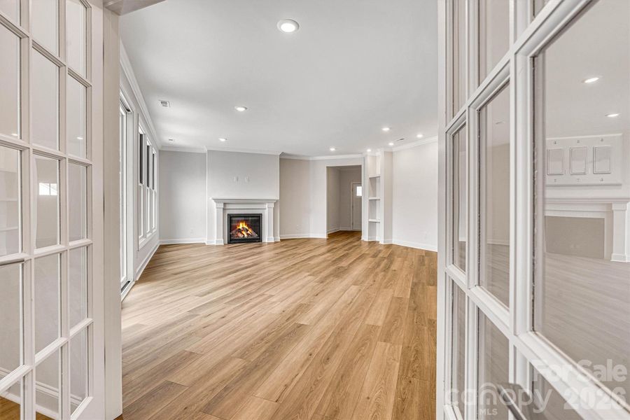 Spacious, unfurnished interior of a new home in The Courtyards at Lake Davidson, Mooresville (Image 30).