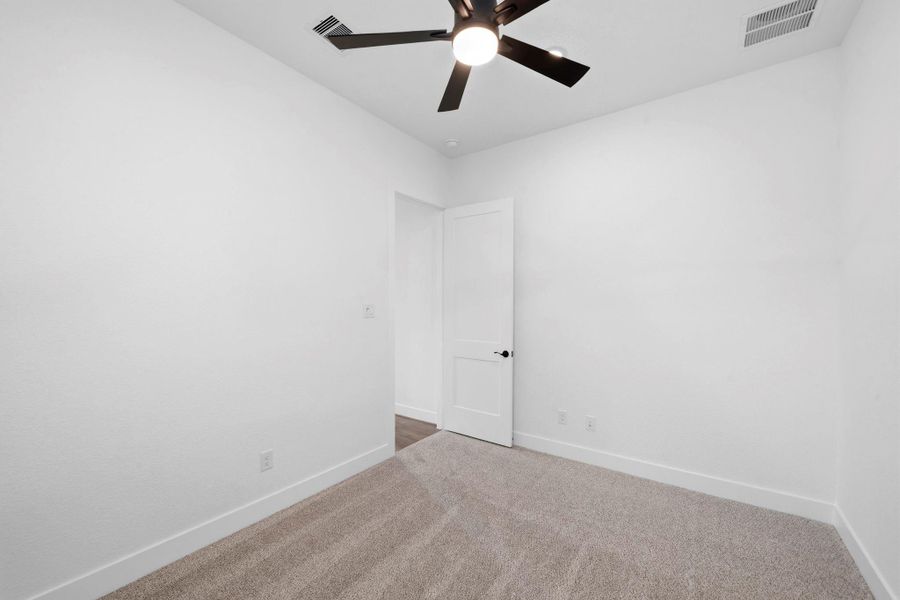 Spacious, unfurnished interior of a new home in Briarley, Montgomery (Image 30).