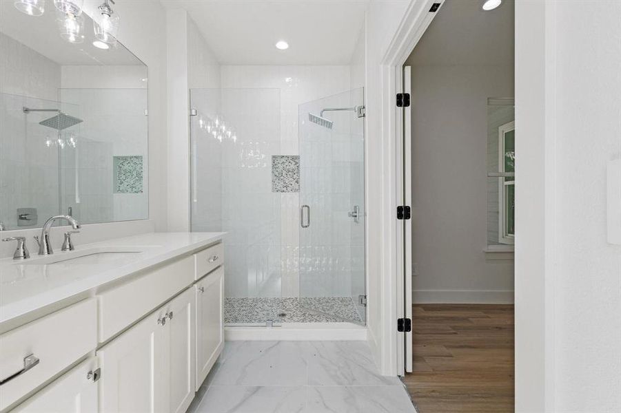 Furnished interior view inside a new home in , Denison (Image 7).