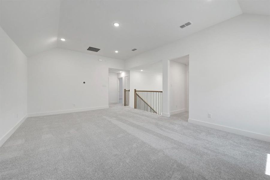 Spacious, unfurnished interior of a new home in Vintage Village, Argyle (Image 29).
