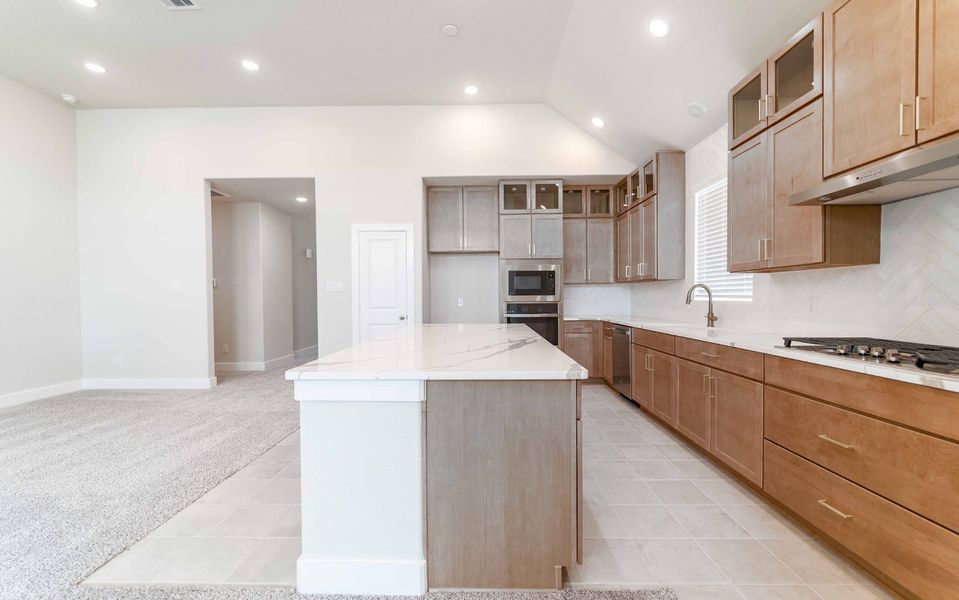 Furnished interior view inside a new home in Canterra Creek, Rosharon (Image 7).