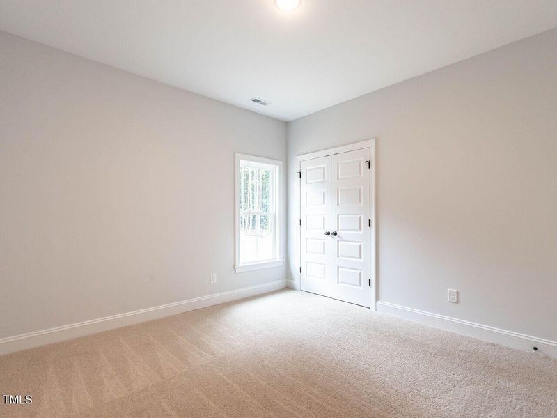 023-1280x960-bedroom