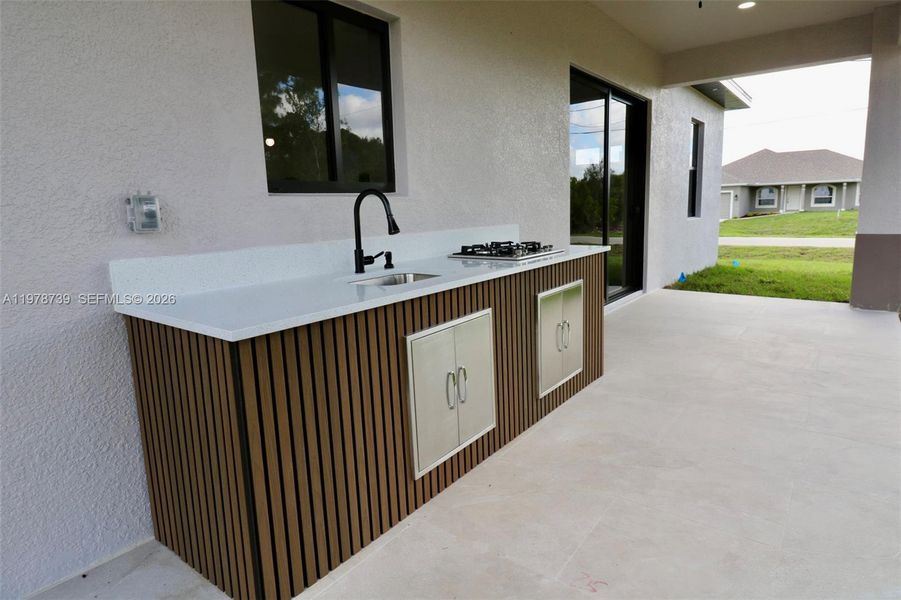 Exterior details and patio area of a home in , Lehigh Acres (Image 27).