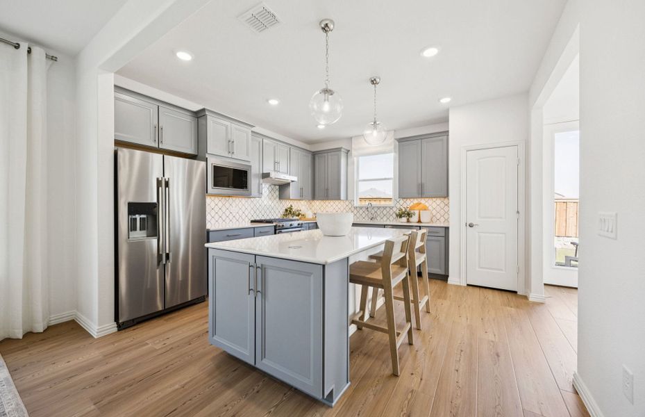 Representative furnished interior of a home built from the Compass by Del Webb in Del Webb at Trinity Falls, McKinney (Image 20). Representative furnished interior of a home built from the Compass by Del Webb in Del Webb at Trinity Falls, McKinney (Image 20).
