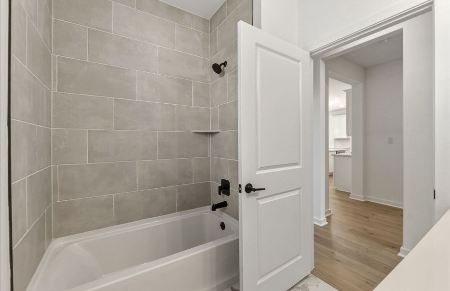 Representative furnished interior of a home built from the Oakmont by Pulte Homes in Sunfield, Mustang Ridge (Image 10).