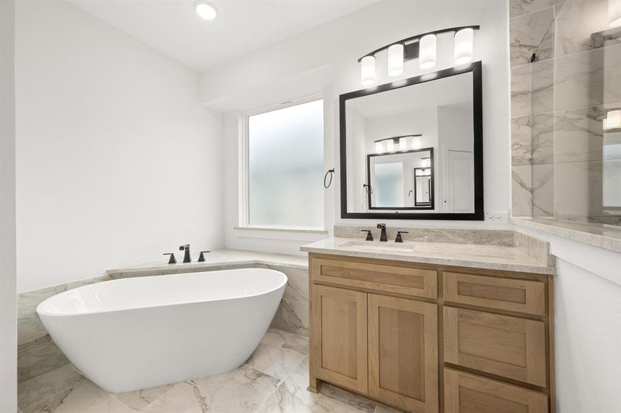 341 Loretta- Primary Suite-4059