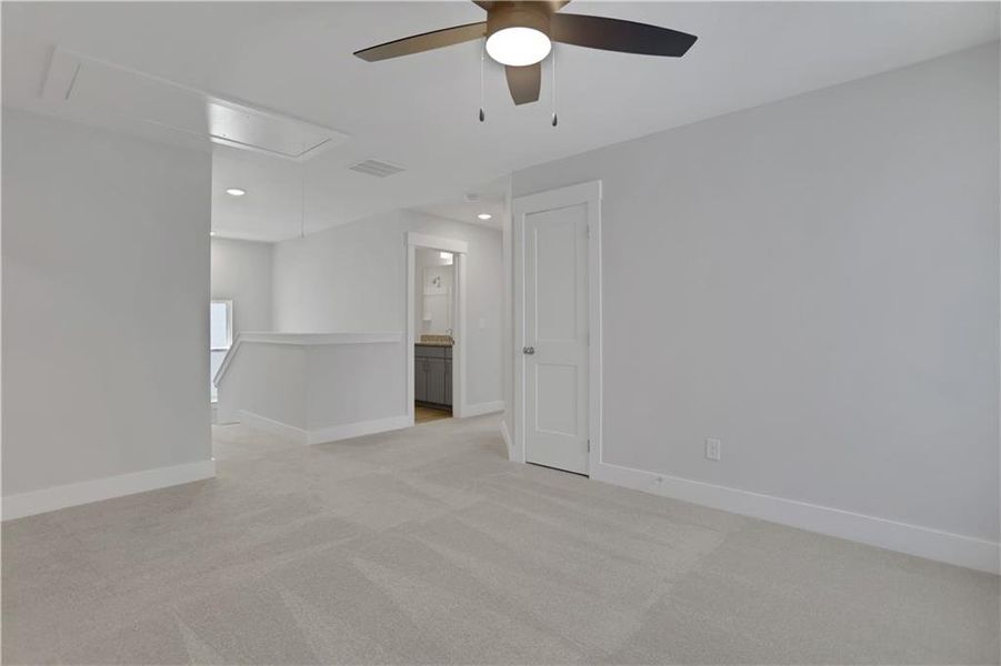 Spacious, unfurnished interior of a new home in Villas at Dawsonville, Dawsonville (Image 16). Spacious, unfurnished interior of a new home in Villas at Dawsonville, Dawsonville (Image 16).