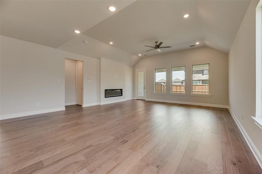 Spacious, unfurnished interior of a new home in Villages of Creekwood, Frisco (Image 24). Spacious, unfurnished interior of a new home in Villages of Creekwood, Frisco (Image 24).