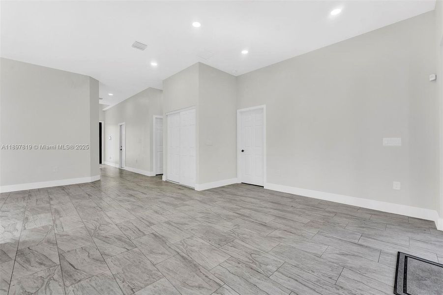 Spacious, unfurnished interior of a new home in , North Miami (Image 28).