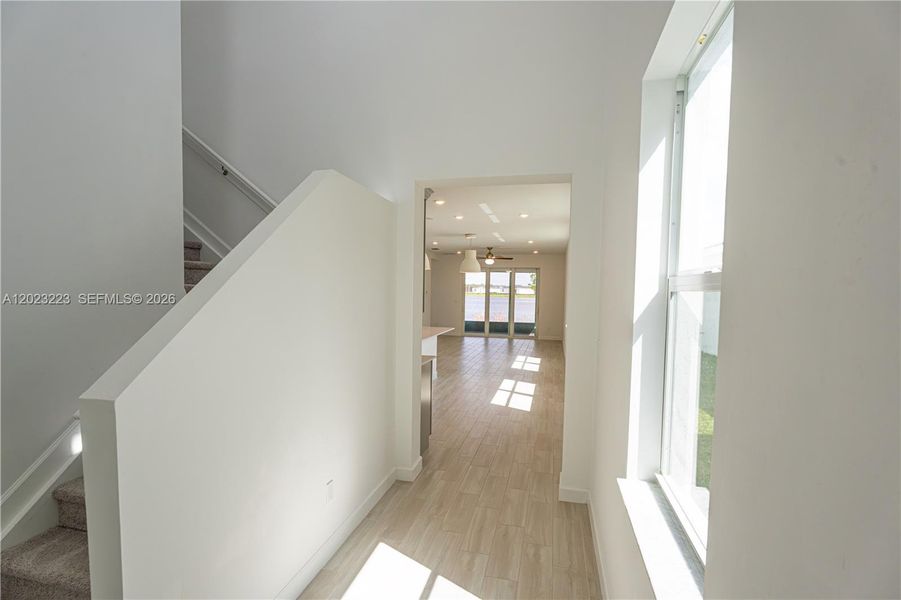 Spacious, unfurnished interior of a new home in Seagrove, Fort Pierce (Image 49). Spacious, unfurnished interior of a new home in Seagrove, Fort Pierce (Image 49).