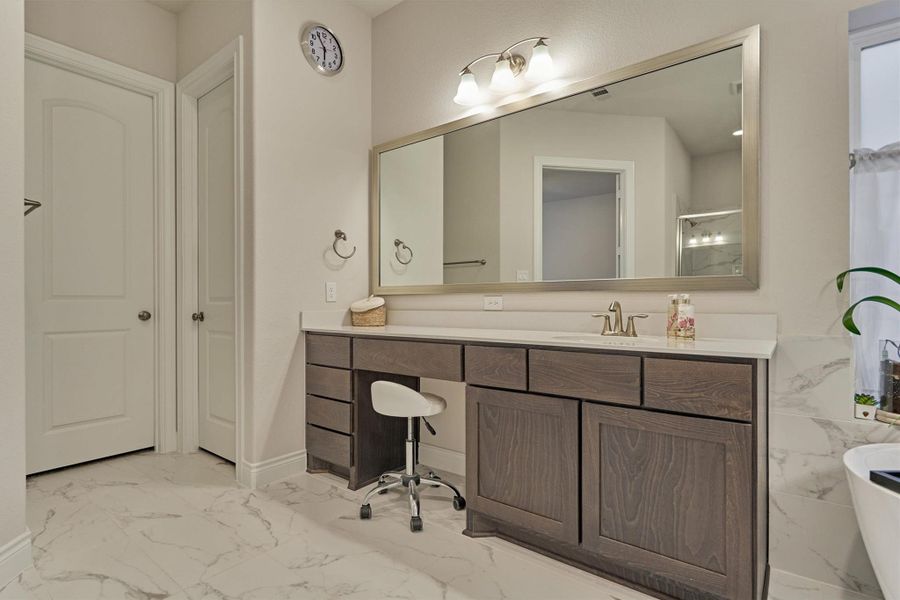 Furnished interior view inside a new home in Audubon 60', Magnolia (Image 6).